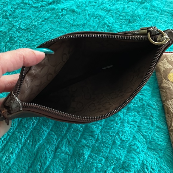 2 Coach wallet’s - Picture 4 of 5